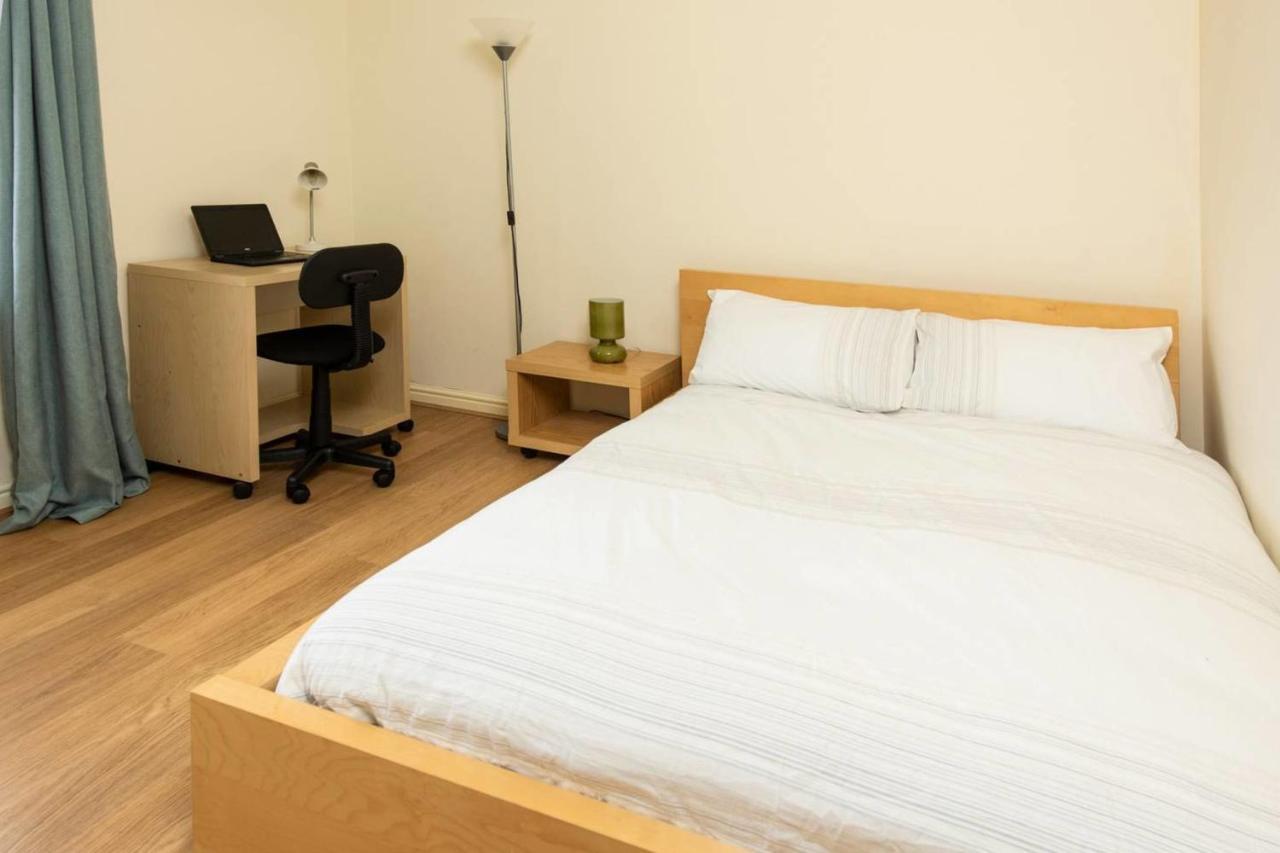 Guestready - Top Floor Apt 2Min Walk To O2 Apollo Manchester Exterior photo