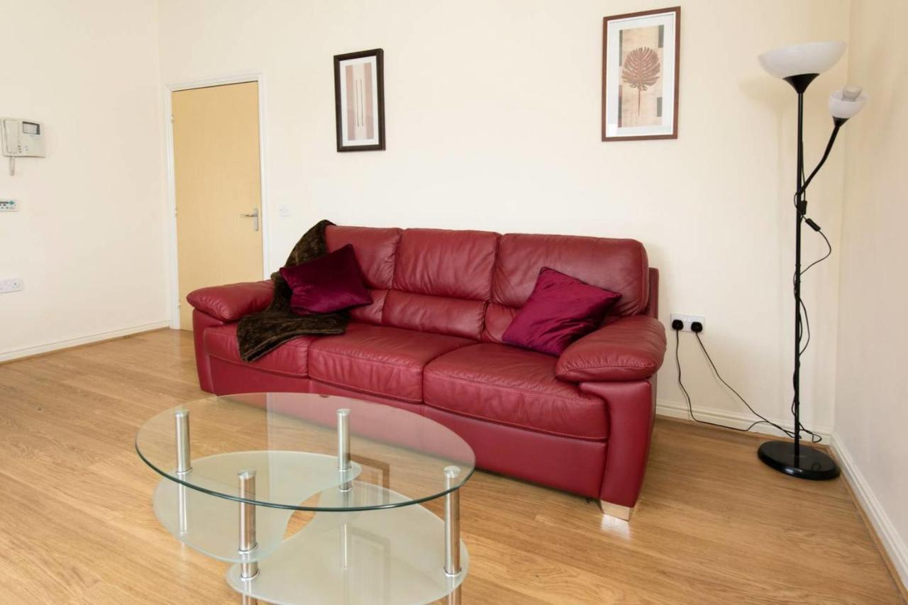 Guestready - Top Floor Apt 2Min Walk To O2 Apollo Manchester Exterior photo